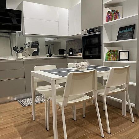 Apartamento Kibilu - San Donato Vicinanze Irccs Policlinico San Donato Milanese Exterior foto