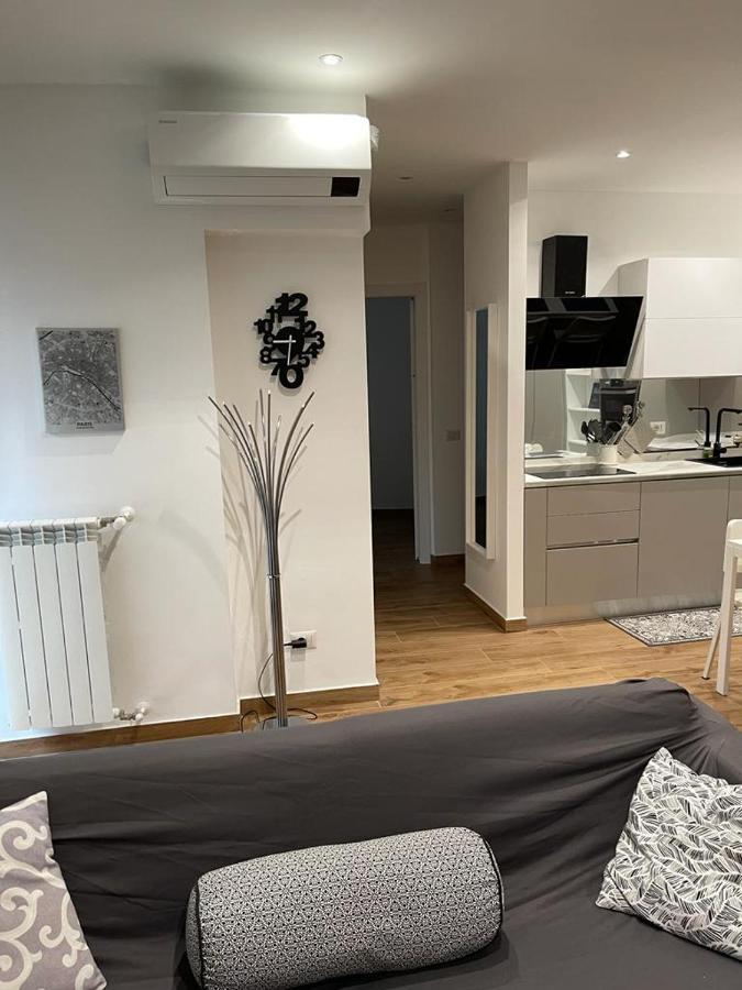 Apartamento Kibilu - San Donato Vicinanze Irccs Policlinico San Donato Milanese Exterior foto