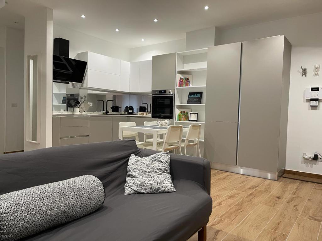 Apartamento Kibilu - San Donato Vicinanze Irccs Policlinico San Donato Milanese Exterior foto